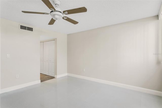 450 TREASURE ISLAND CAUSEWAY 104, Treasure Island, FL 33706
