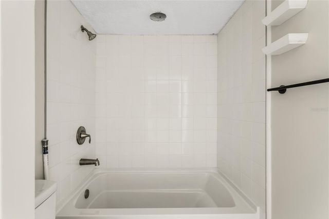 450 TREASURE ISLAND CAUSEWAY 104, Treasure Island, FL 33706