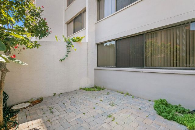 450 TREASURE ISLAND CAUSEWAY 104, Treasure Island, FL 33706