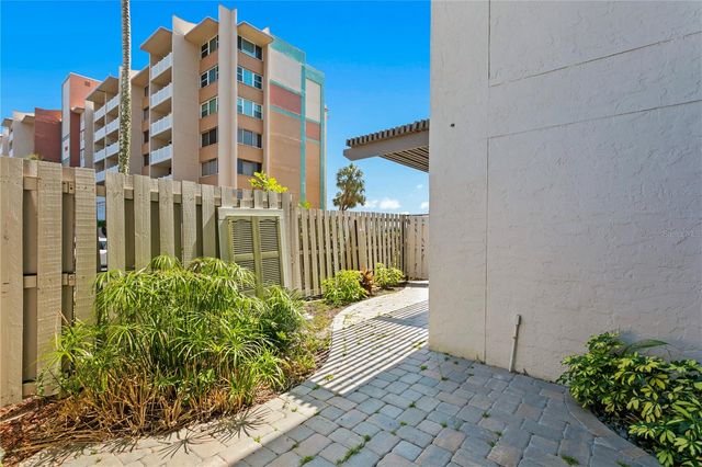 450 TREASURE ISLAND CAUSEWAY 104, Treasure Island, FL 33706