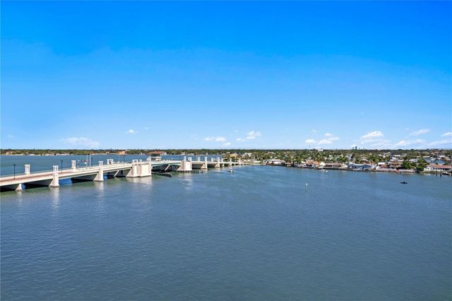 450 TREASURE ISLAND CAUSEWAY 104, Treasure Island, FL 33706