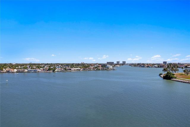450 TREASURE ISLAND CAUSEWAY 104, Treasure Island, FL 33706