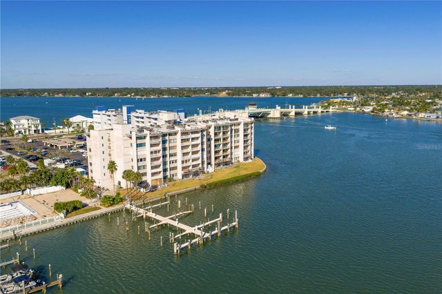 450 TREASURE ISLAND CAUSEWAY 104, Treasure Island, FL 33706