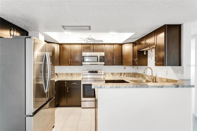 450 TREASURE ISLAND CAUSEWAY 104, Treasure Island, FL 33706