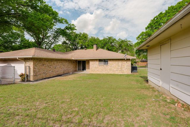 1206 Joanna Avenue, Desoto, TX 75115