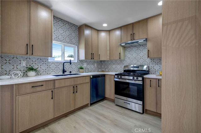 3515 S Norton, Los Angeles, CA 90018
