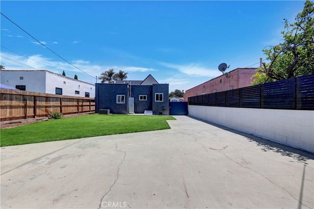 3515 S Norton, Los Angeles, CA 90018