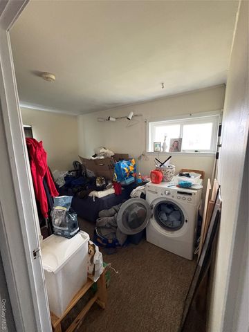 70 Abbey Lane, Levittown, NY 11756