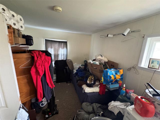 70 Abbey Lane, Levittown, NY 11756