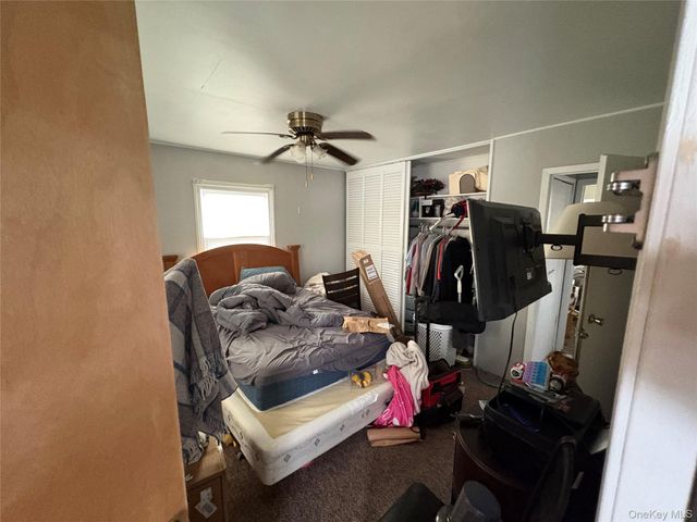 70 Abbey Lane, Levittown, NY 11756