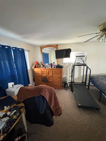 70 Abbey Lane, Levittown, NY 11756