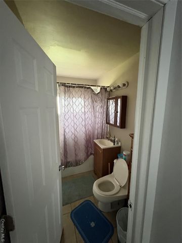 70 Abbey Lane, Levittown, NY 11756