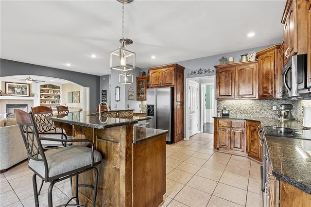 5816 Longview Street, Shawnee, KS 66218