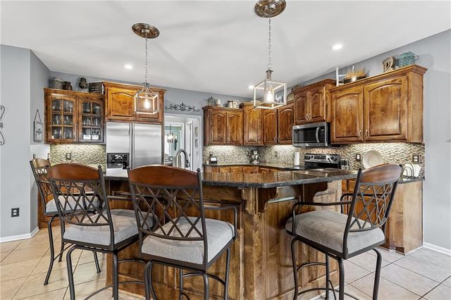 5816 Longview Street, Shawnee, KS 66218