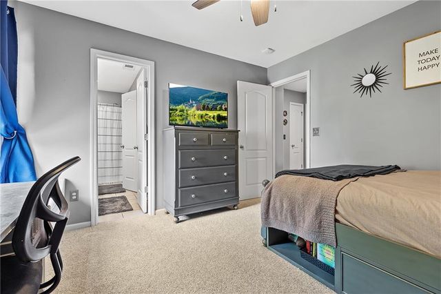5816 Longview Street, Shawnee, KS 66218