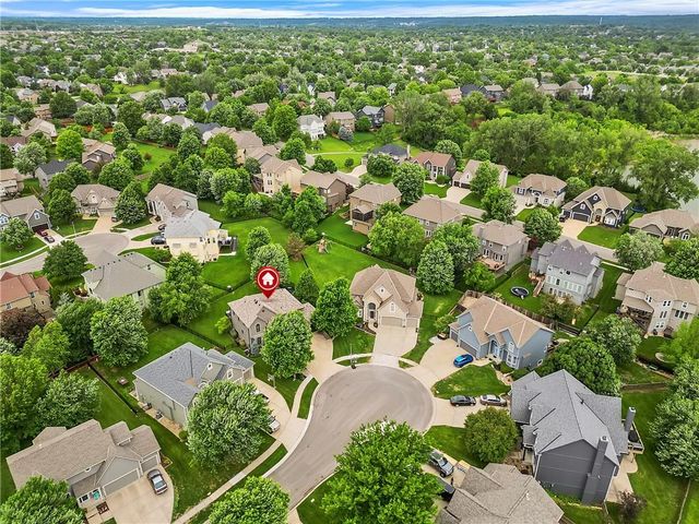 5816 Longview Street, Shawnee, KS 66218