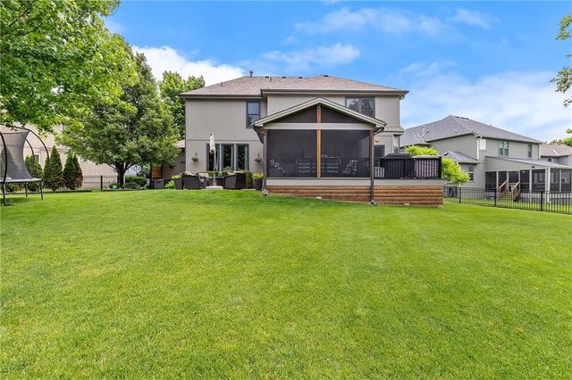 5816 Longview Street, Shawnee, KS 66218