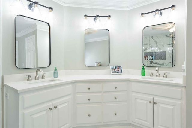 585 Kensington Farms Drive, Milton, GA 30004