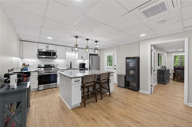 585 Kensington Farms Drive, Milton, GA 30004