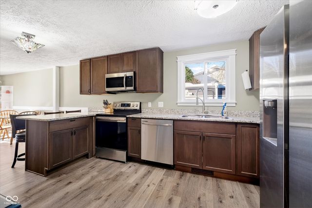 121 Northland Street, Fishers, IN 46038