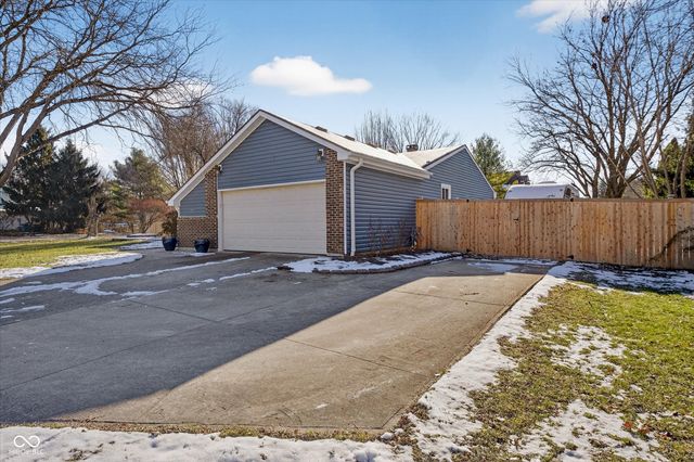 121 Northland Street, Fishers, IN 46038