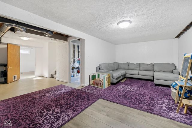 121 Northland Street, Fishers, IN 46038