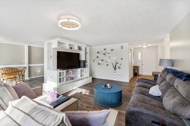 121 Northland Street, Fishers, IN 46038