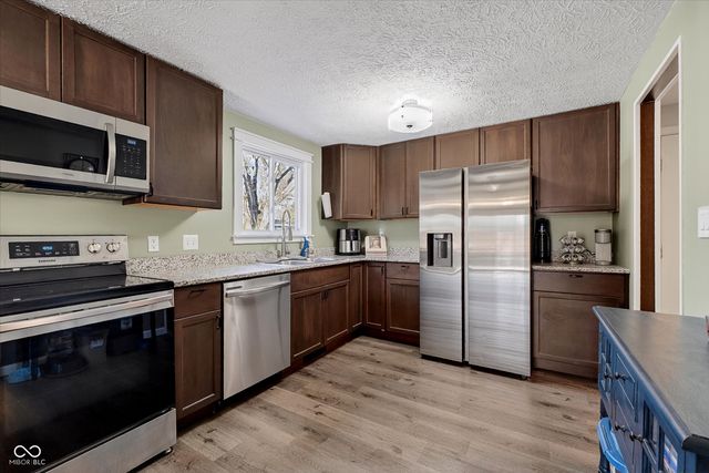 121 Northland Street, Fishers, IN 46038