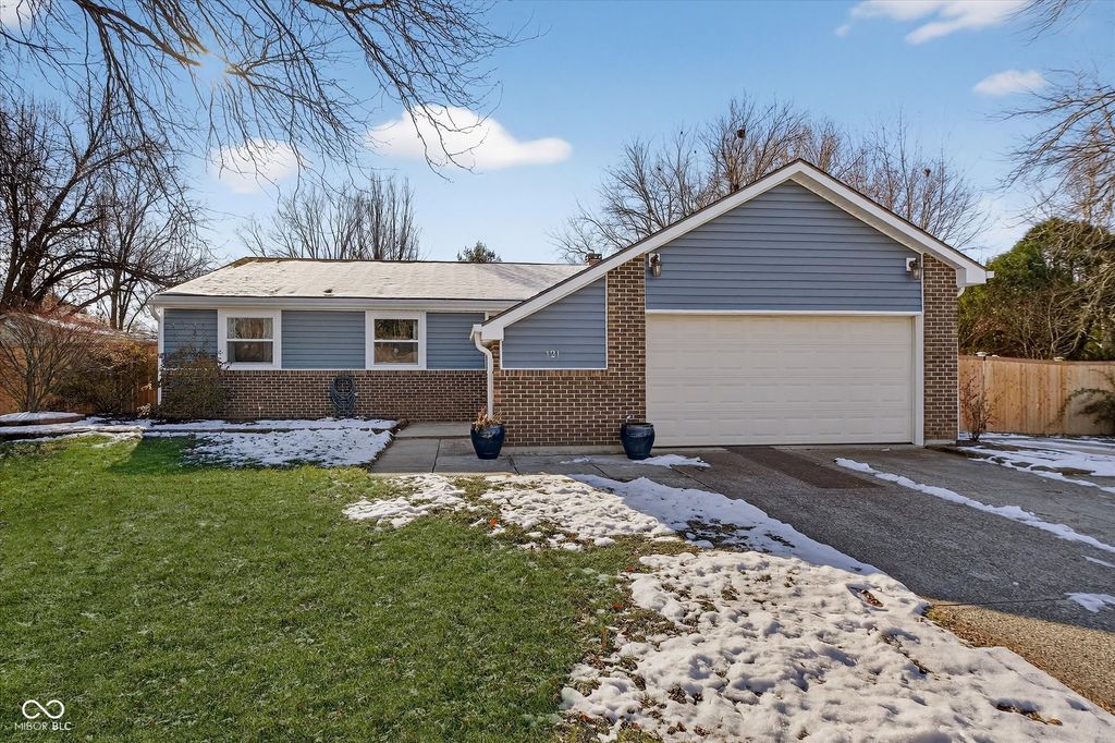 121 Northland Street, Fishers, IN 46038