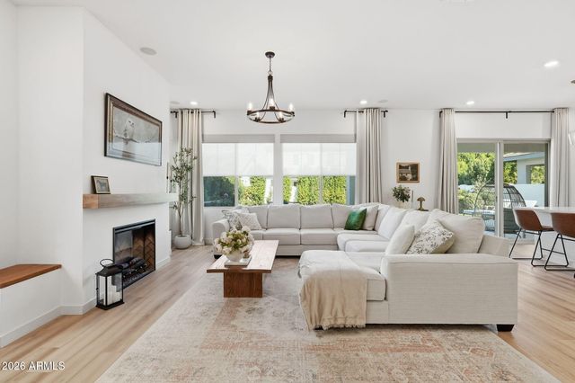 22728 E SADDLE Way, Queen Creek, AZ 85142