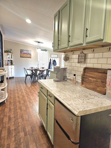 126 Peachtree Ln, Bell Buckle, TN 37020