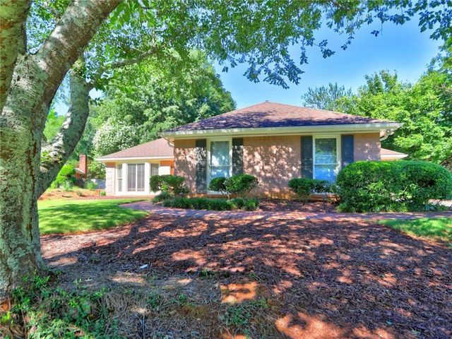 215 Hidden Meadow Drive, Alpharetta, GA 30004