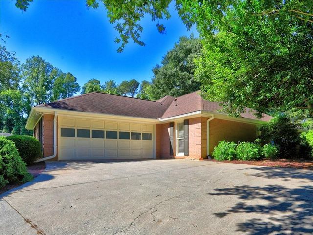 215 Hidden Meadow Drive, Alpharetta, GA 30004