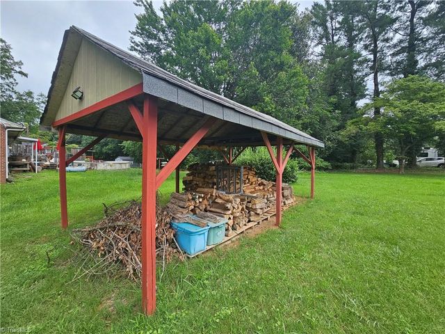 3515 Williston Road, Walkertown, NC 27051