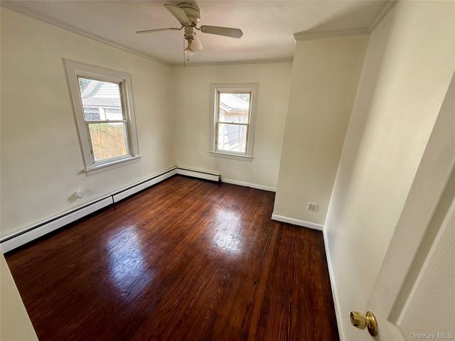 175 S Brookside Avenue, Freeport, NY 11520