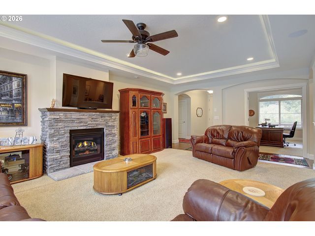 22313 Ne 100TH Cir, Vancouver, WA 98682