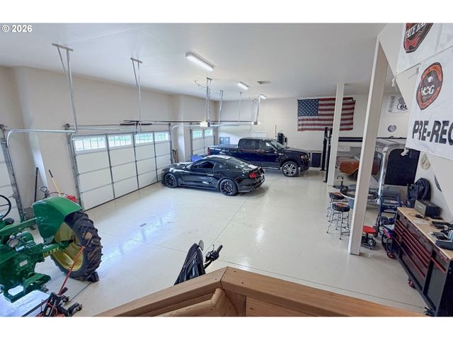 22313 Ne 100TH Cir, Vancouver, WA 98682