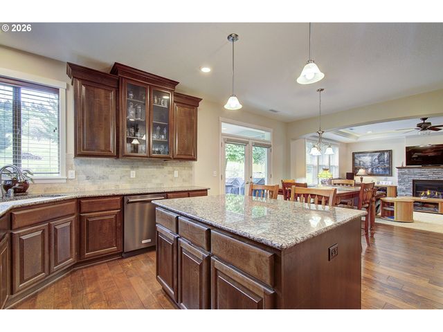 22313 Ne 100TH Cir, Vancouver, WA 98682