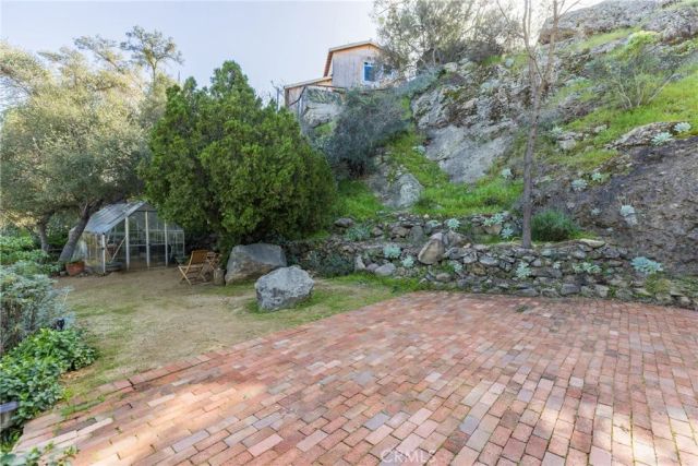 29068 Lake, Agoura Hills, CA 91301