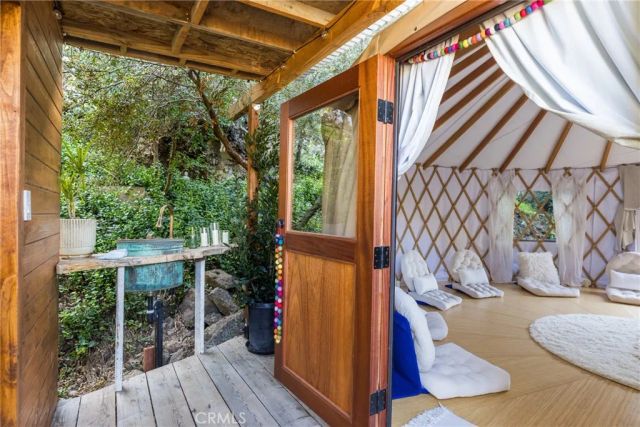 29068 Lake, Agoura Hills, CA 91301