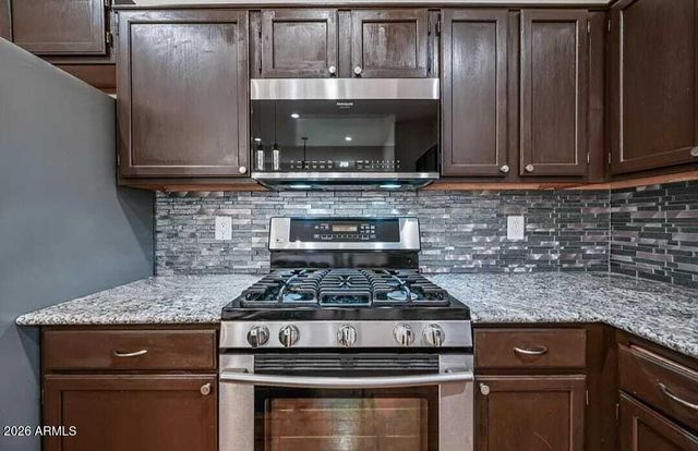 3222 E WICKIEUP Lane, Phoenix, AZ 85050