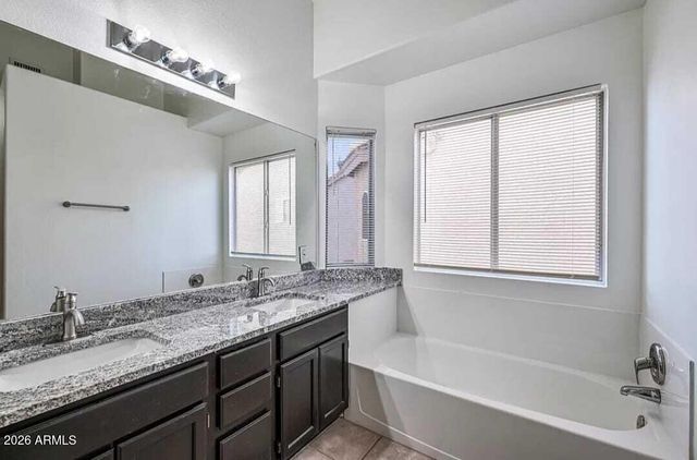 3222 E WICKIEUP Lane, Phoenix, AZ 85050