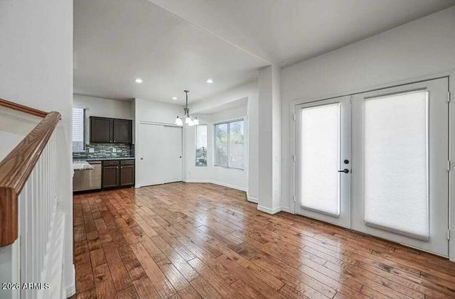 3222 E WICKIEUP Lane, Phoenix, AZ 85050