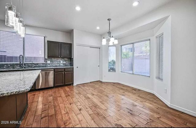 3222 E WICKIEUP Lane, Phoenix, AZ 85050