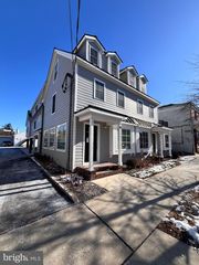 13 TANNER ST #A2, Haddonfield, NJ 08033