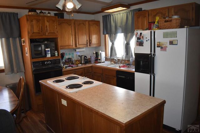 820 19th St, Rocky Ford, CO 81067