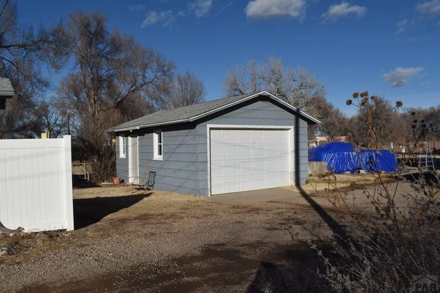 820 19th St, Rocky Ford, CO 81067