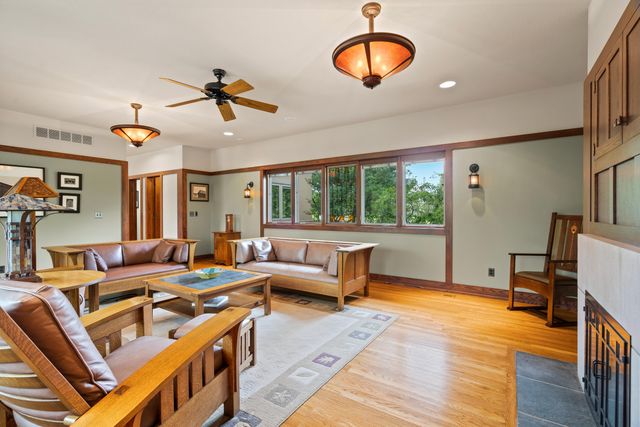 2504 SNOWBERRY CIR, Columbia, MO 65201