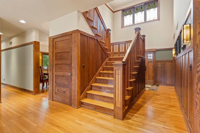 2504 SNOWBERRY CIR, Columbia, MO 65201