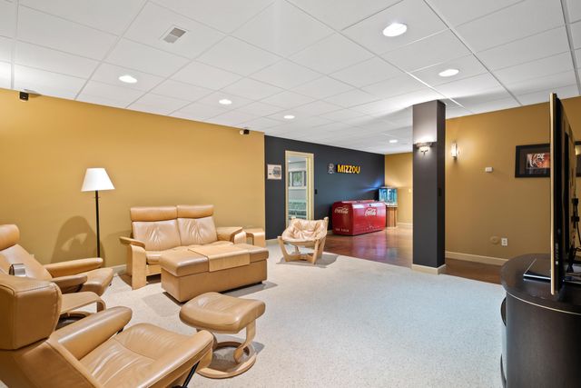 2504 SNOWBERRY CIR, Columbia, MO 65201